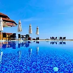 - With A Large Terrace And Direct Access To The Sea Aparthotel Obzor